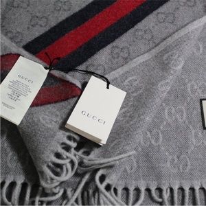 NWT Gucci Nikki Scarf